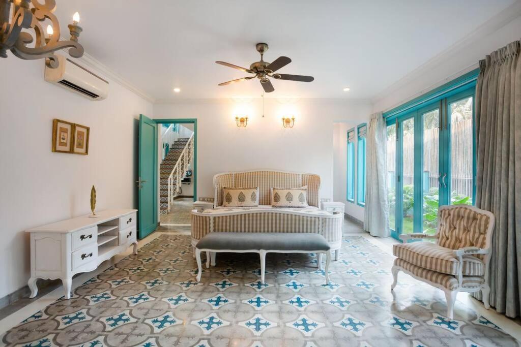 White Banyan Beach Villa, Candolim By The Acacia Villas Eksteriør bilde