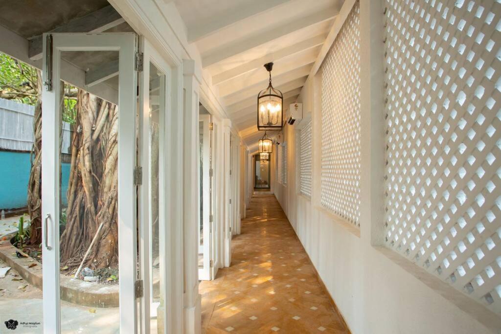 White Banyan Beach Villa, Candolim By The Acacia Villas Eksteriør bilde